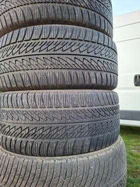 Гуми Зимни 285/45R20, снимка 2