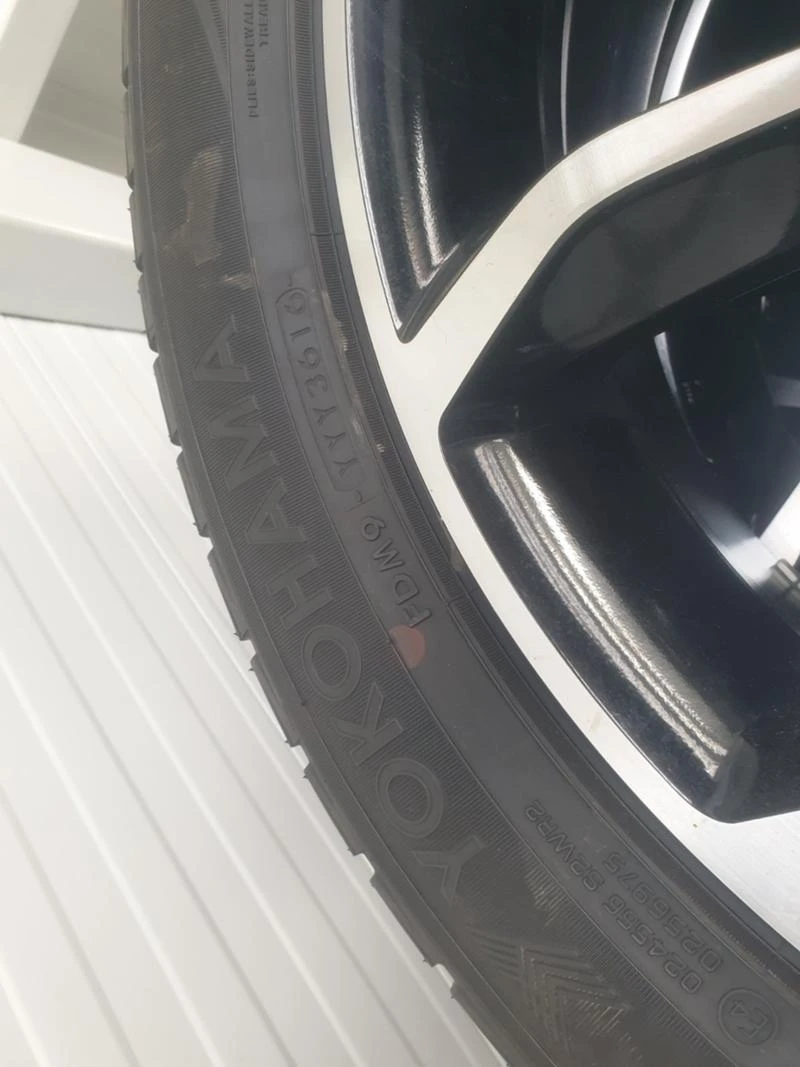 Гуми с джанти Yokohama 235/55R20, снимка 2 - Гуми и джанти - 36443825