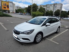 Opel Astra Sports Tourer, снимка 1