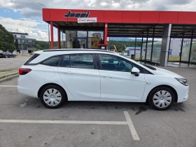 Opel Astra Sports Tourer, снимка 4