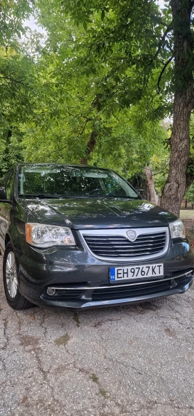     Lancia Voyager