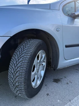 Peugeot 307 1.6i - 2000 € / 3911.66 лв. - 64358454 16