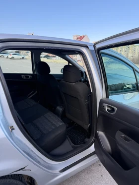 Peugeot 307 1.6i - 2000 € / 3911.66 лв. - 64358454 12