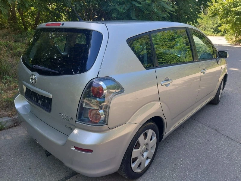 Toyota Corolla verso 2.2  D4D/136 p.s Facelift, снимка 6 - Автомобили и джипове - 46542263