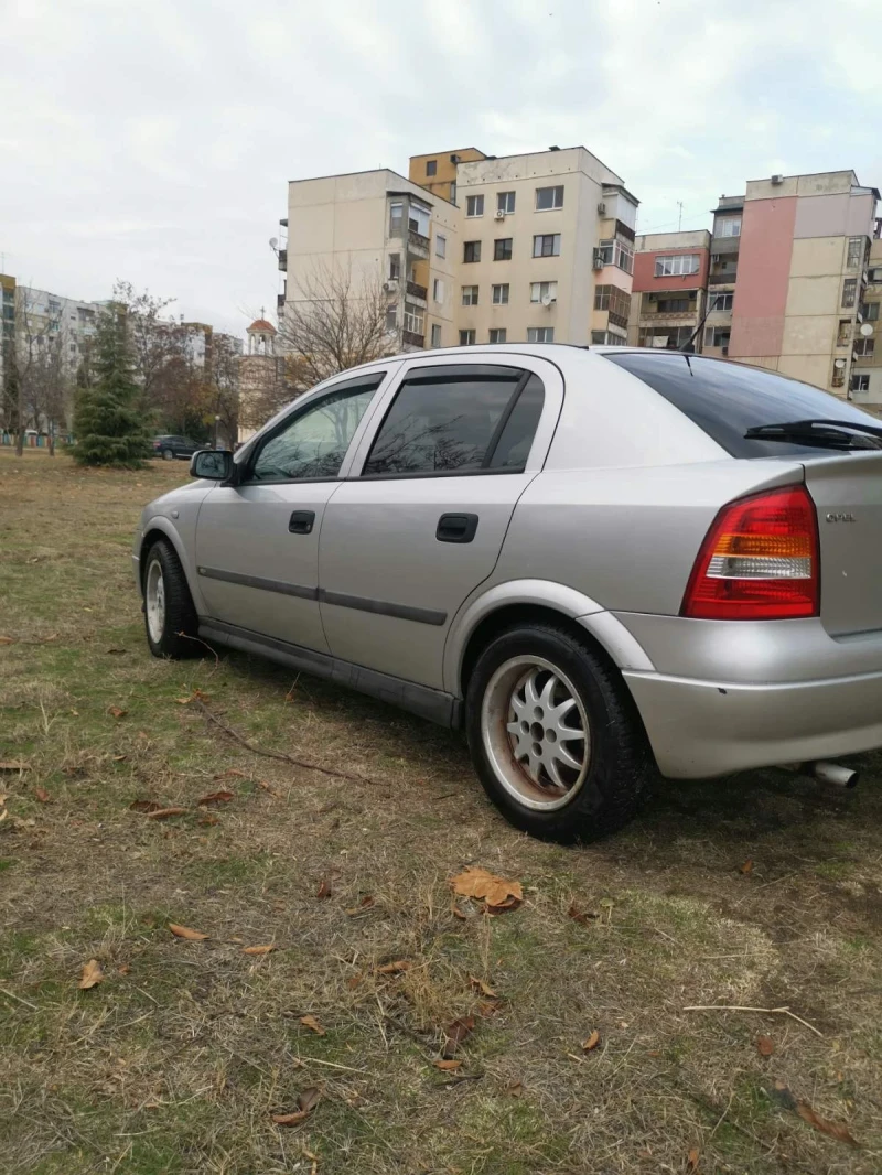 Opel Astra, снимка 4 - Автомобили и джипове - 48381939