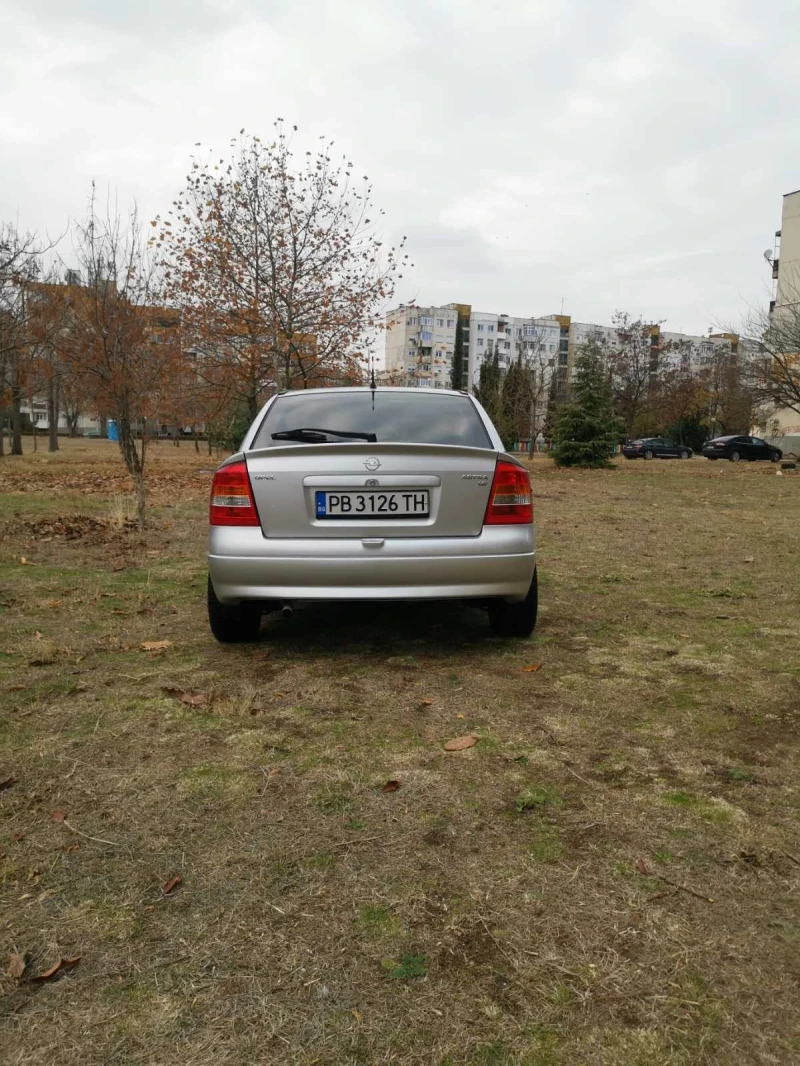 Opel Astra, снимка 2 - Автомобили и джипове - 48381939