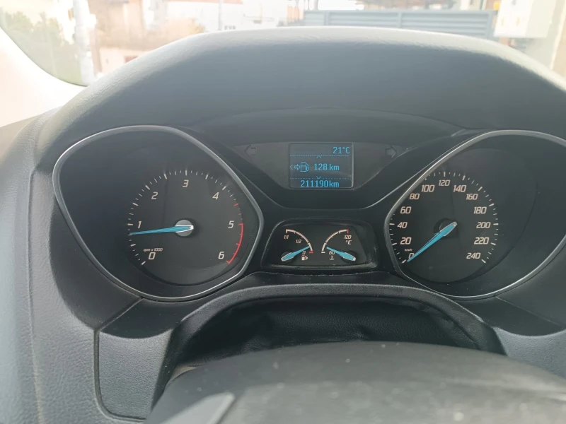 Ford Focus 1.6Hdi 115кс, снимка 11 - Автомобили и джипове - 49512250