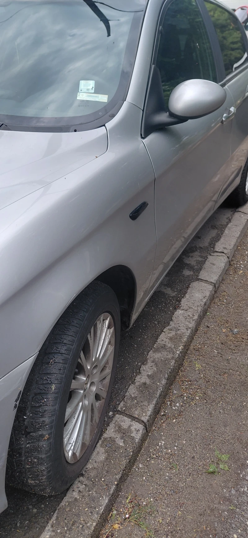 Alfa Romeo 147 1.9 jtd, снимка 4 - Автомобили и джипове - 50827399