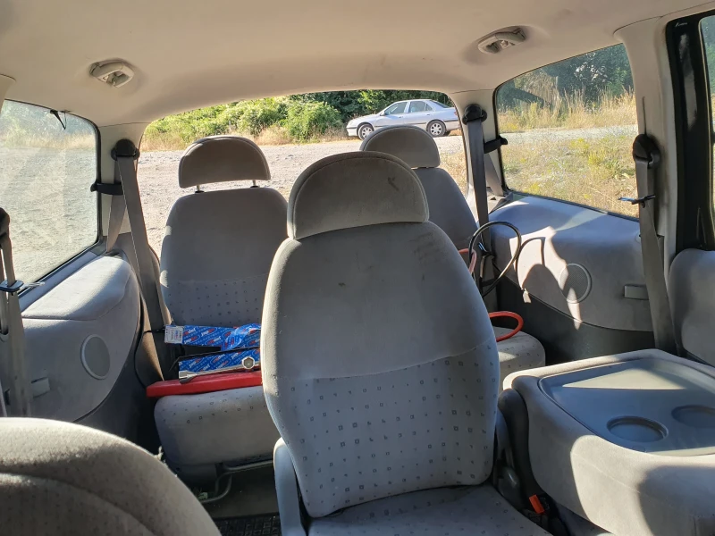 VW Sharan 1.8, снимка 5 - Автомобили и джипове - 52473357