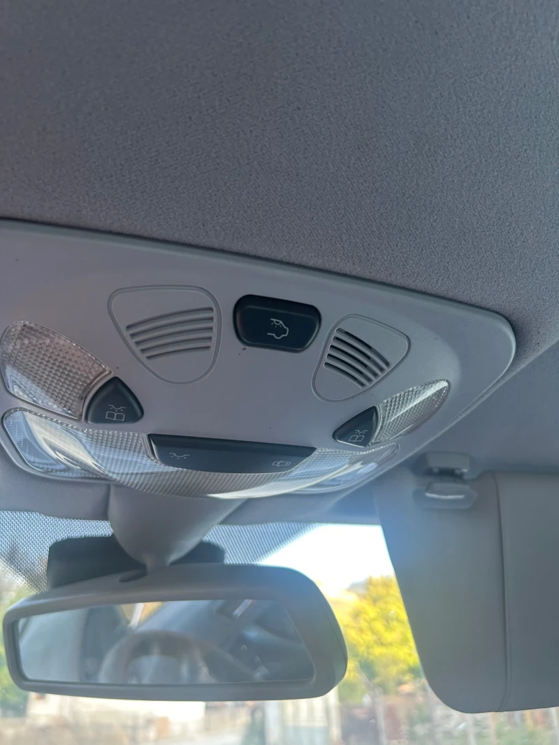 Mercedes-Benz C 180, снимка 10 - Автомобили и джипове - 52634443