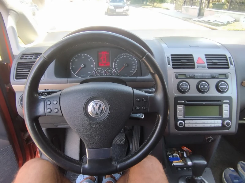 VW Touran Cross Touran, снимка 8 - Автомобили и джипове - 51635989