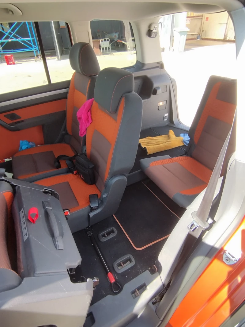 VW Touran Cross Touran, снимка 10 - Автомобили и джипове - 51635989