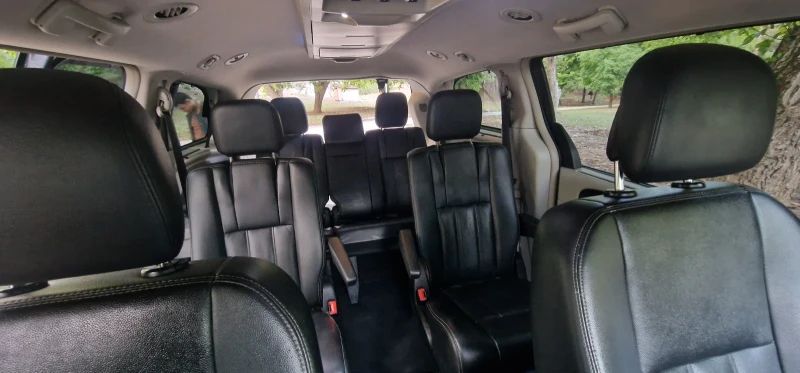 Lancia Voyager, снимка 10 - Автомобили и джипове - 52366022