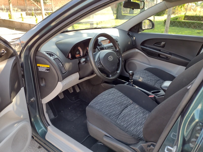 Kia Ceed, снимка 11 - Автомобили и джипове - 52340112