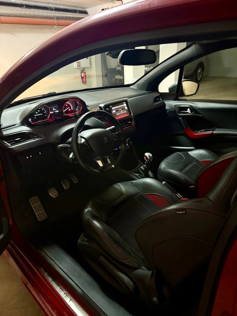 Peugeot 208 GTi   1.6 THP   200 к.с.   Бензин   Ръчна 6   2015, снимка 12 - Автомобили и джипове - 52463399
