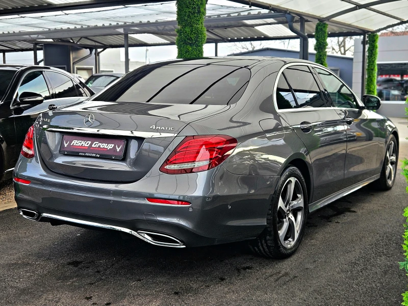 Mercedes-Benz E 220 AMG/4MAT/9G/DISTR/HUD/САМERA/ПОДГРЕВ/CAR PLAY/LIZI, снимка 5 - Автомобили и джипове - 52640387