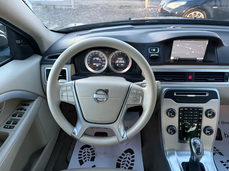 Volvo Xc70 2.4D5  215к.с  AWD Facelift Швейцария , снимка 14 - Автомобили и джипове - 52846868