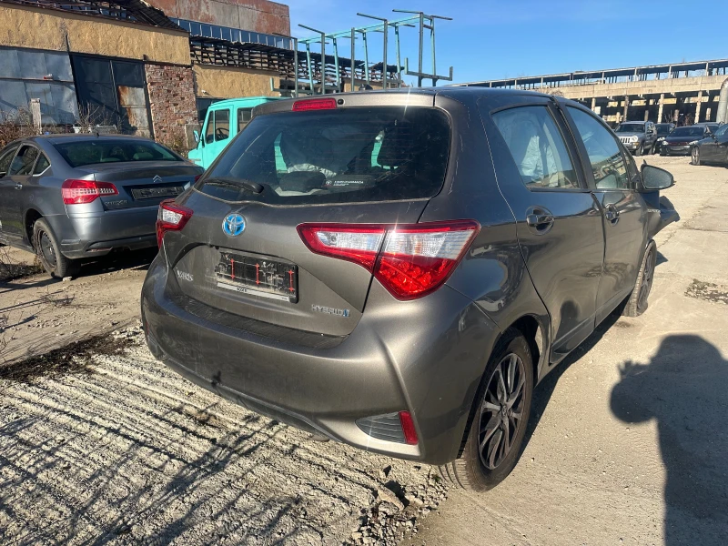 Toyota Yaris 1.5i Hybrid На части, снимка 5 - Автомобили и джипове - 52867029