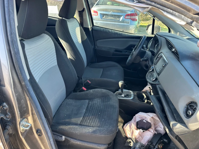 Toyota Yaris 1.5i Hybrid На части, снимка 9 - Автомобили и джипове - 52867029