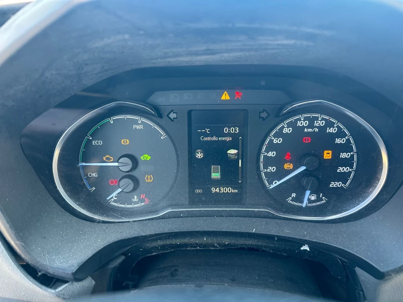 Toyota Yaris 1.5i Hybrid На части, снимка 10 - Автомобили и джипове - 52867029