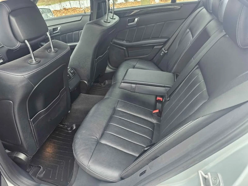 Mercedes-Benz E 350 AMG PACK * * 4MATIC * * CARFAX * * АВТОКРЕДИТ * * , снимка 9 - Автомобили и джипове - 53000900