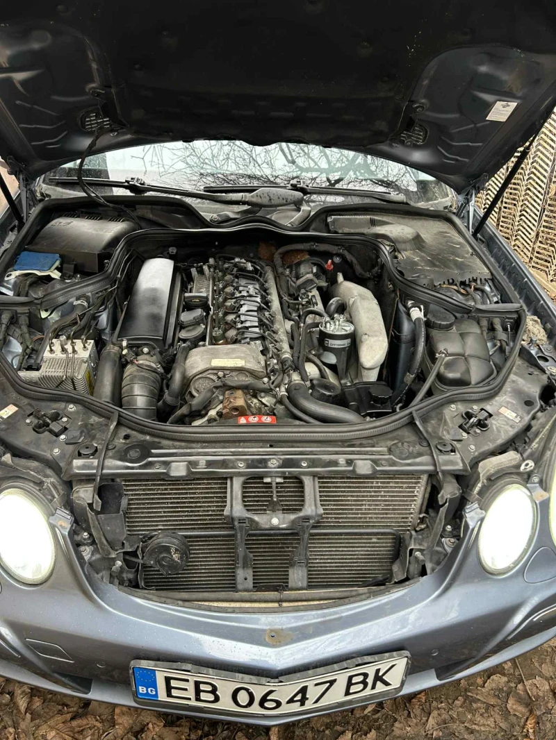 Mercedes-Benz E 280, снимка 11 - Автомобили и джипове - 53064406