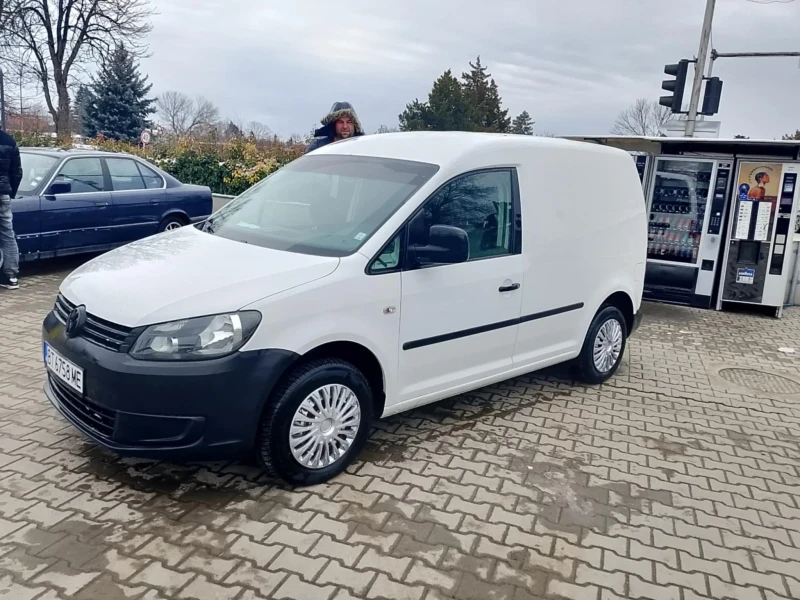 VW Caddy, снимка 9 - Автомобили и джипове - 53111793
