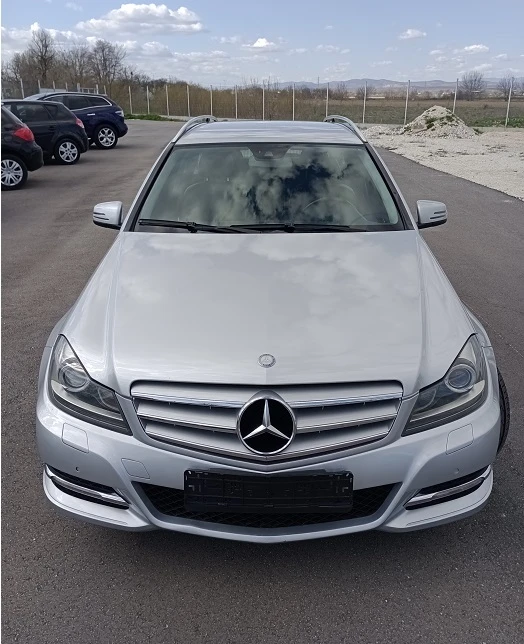 Mercedes-Benz C 220 Авангард, снимка 2 - Автомобили и джипове - 45063997