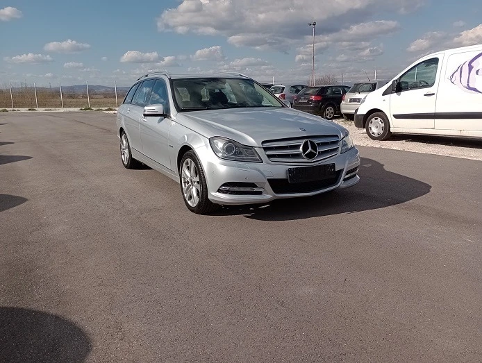 Mercedes-Benz C 220 Авангард, снимка 7 - Автомобили и джипове - 45063997