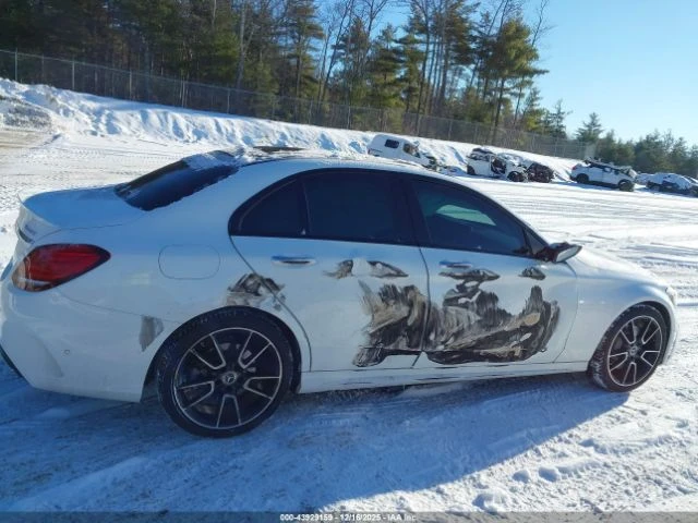 Mercedes-Benz C 300 4Matic, снимка 13 - Автомобили и джипове - 53340182