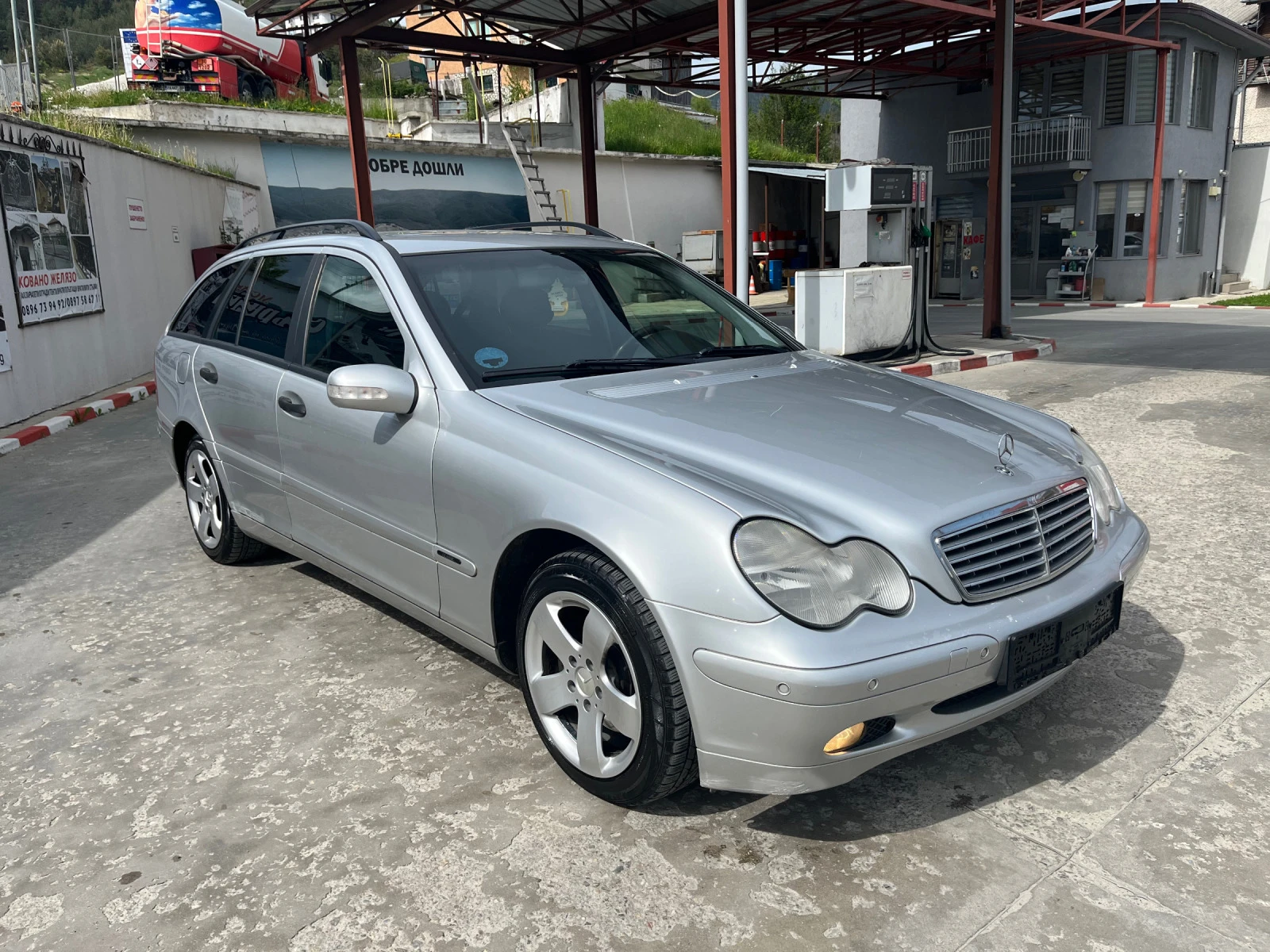 Mercedes-Benz C 220 Нов внос  - изображение 2