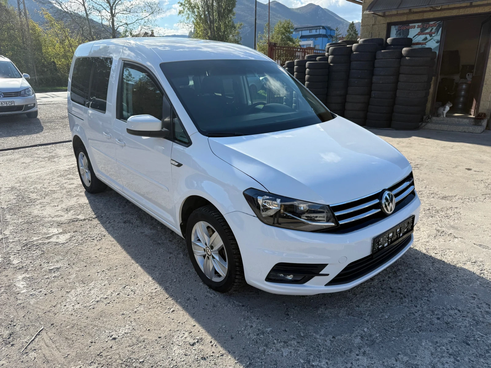 VW Caddy 2.0 tdi DSG 150kc. Дистроник - изображение 2