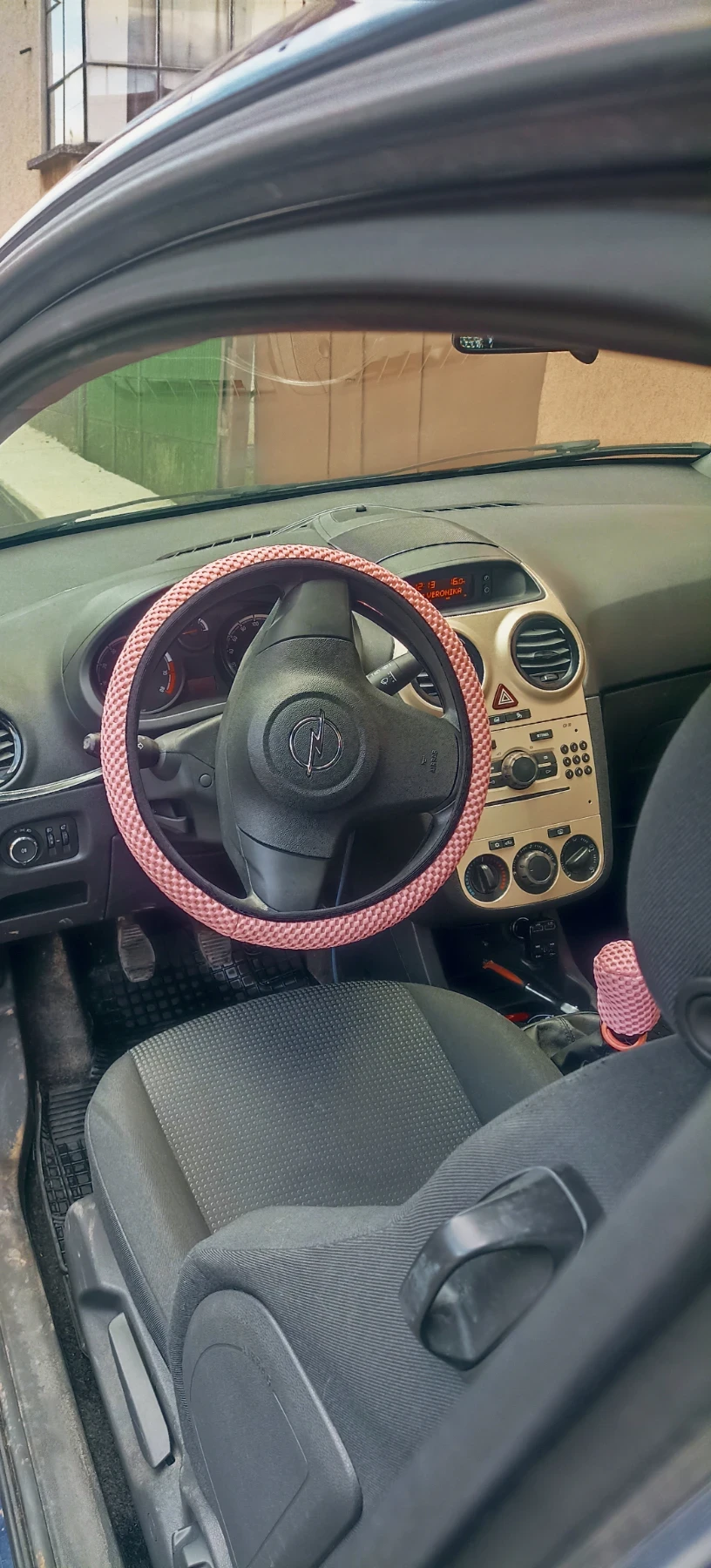 Opel Corsa 2010 - изображение 4