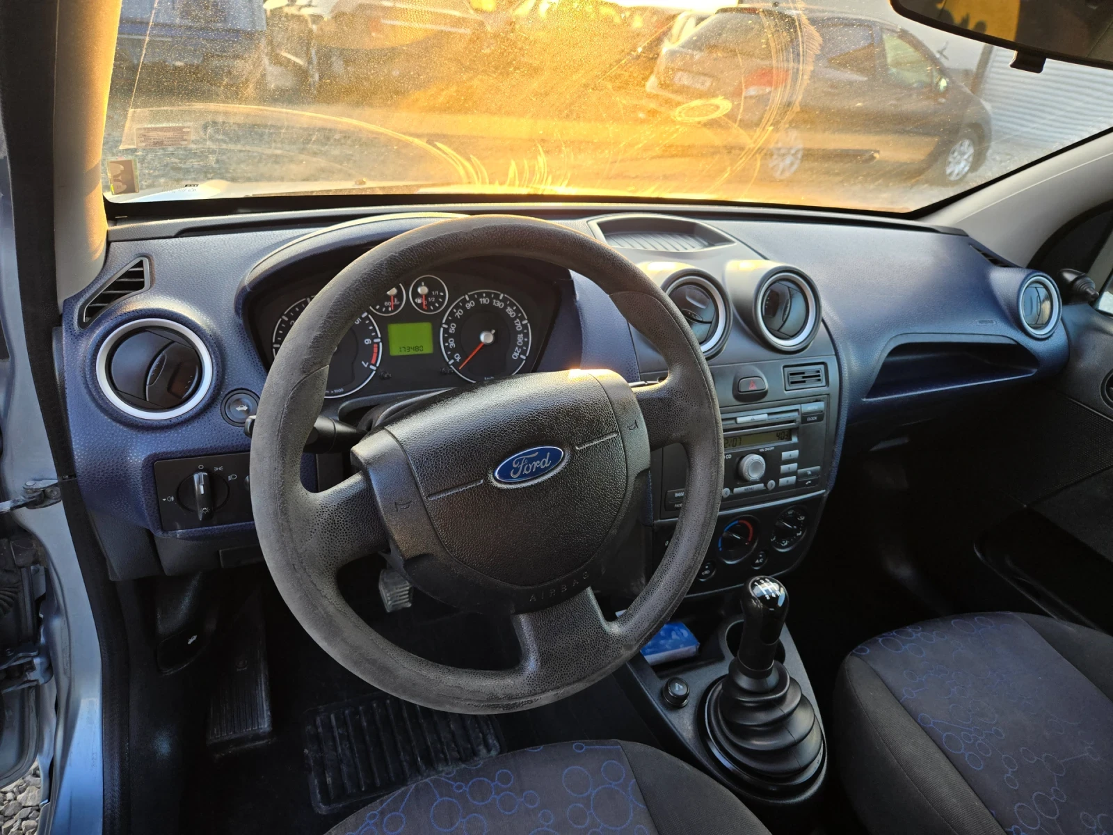 Ford Fiesta 1.3 - изображение 10