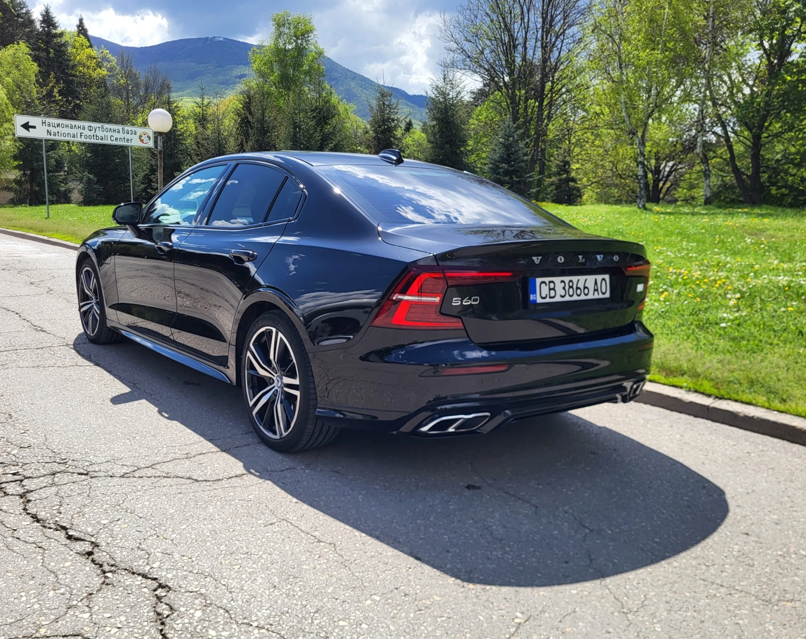 Volvo S60 T8 Recharge  - изображение 5