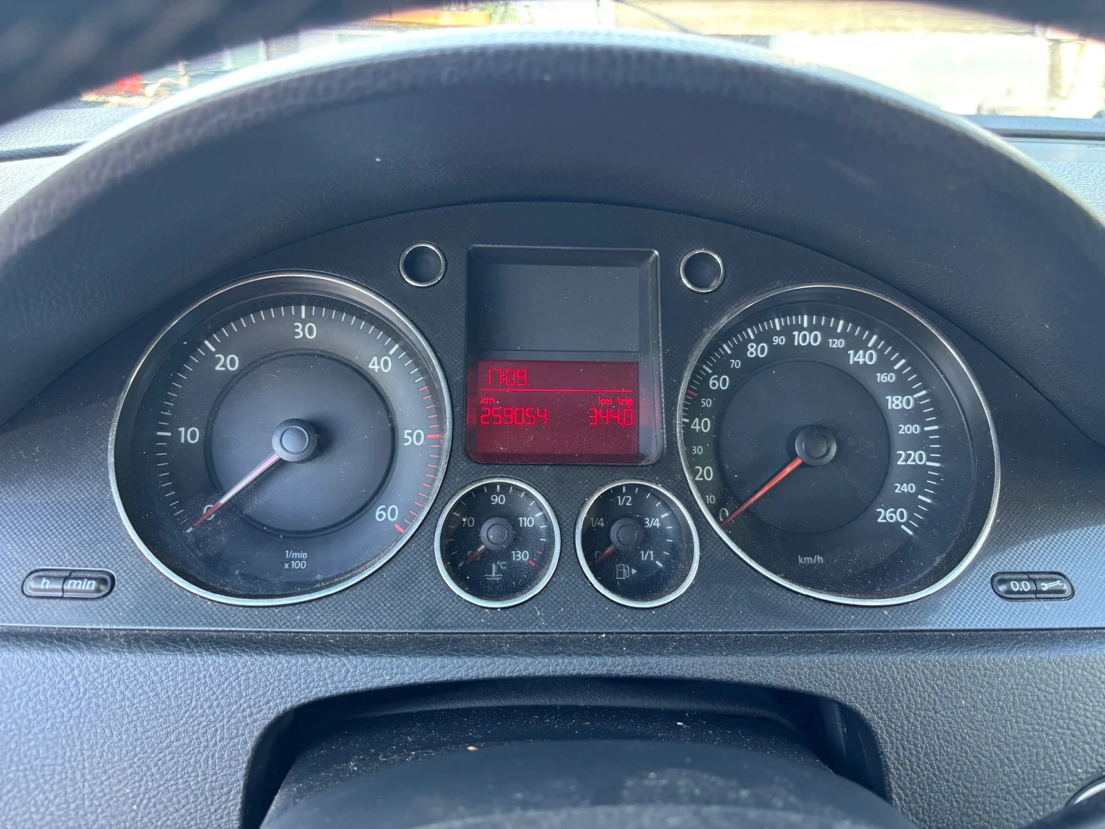 VW Passat 1.9 TDI - изображение 9