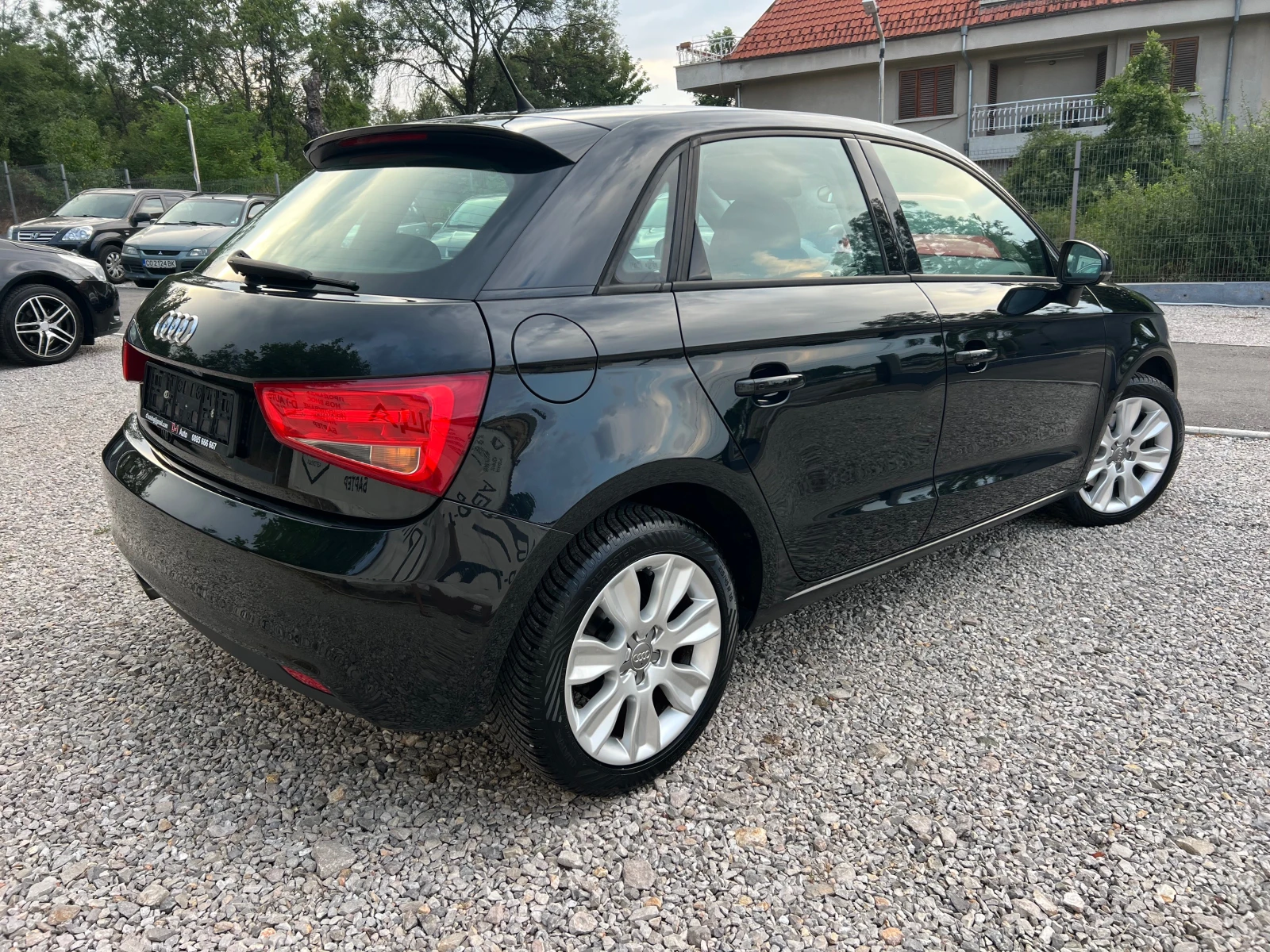 Audi A1 1.4-АВТОМАТИК! - изображение 4