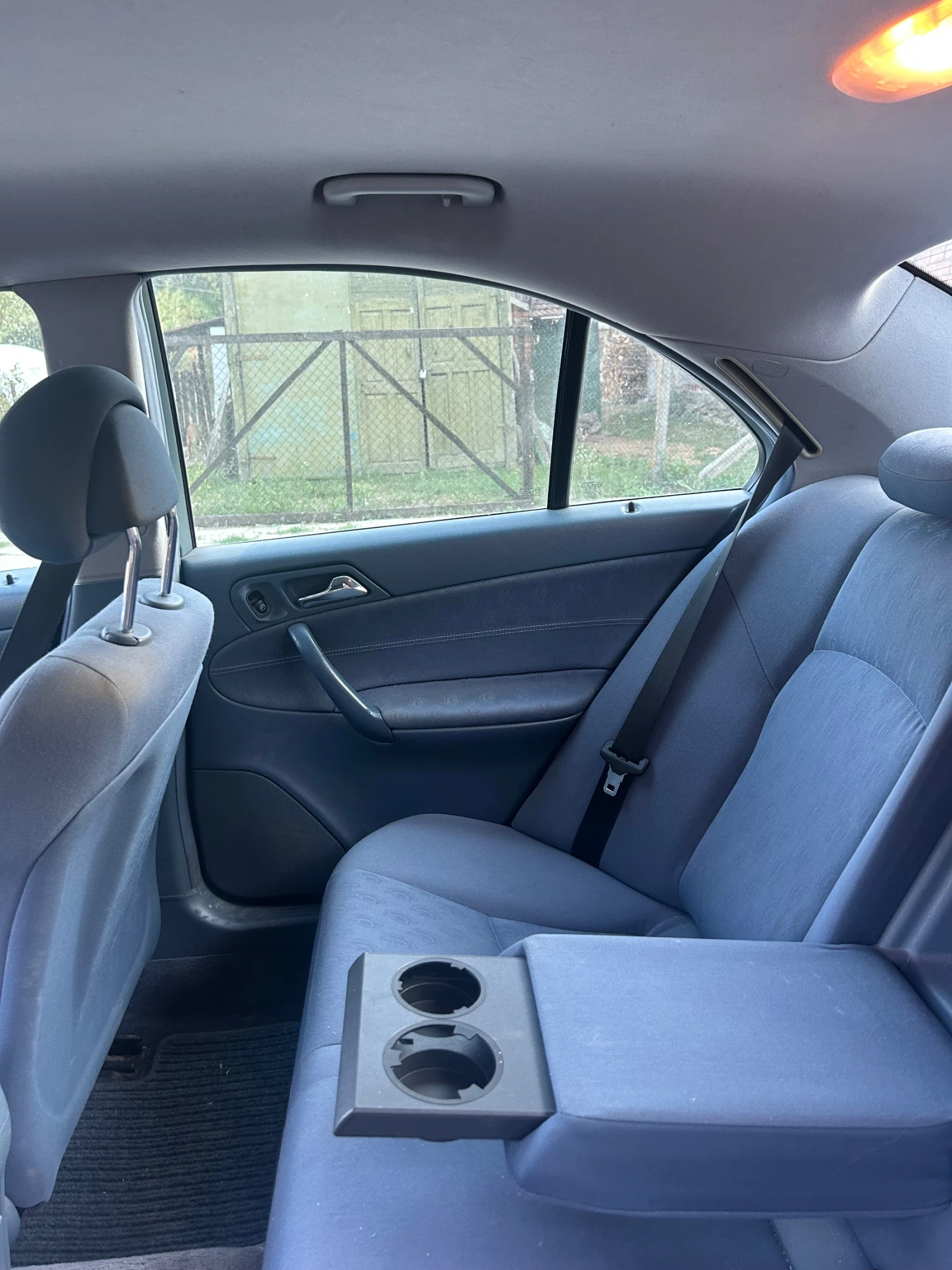 Mercedes-Benz C 180 | Mobile.bg   12