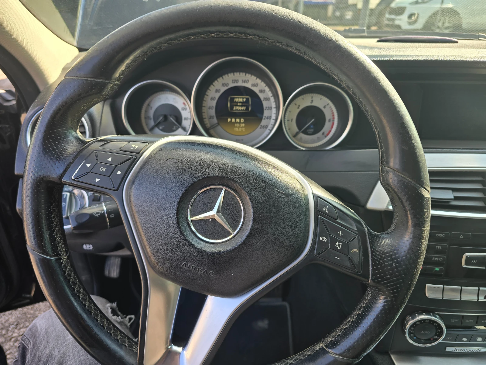 Mercedes-Benz C 220 C220 CDI SEDAN - изображение 9