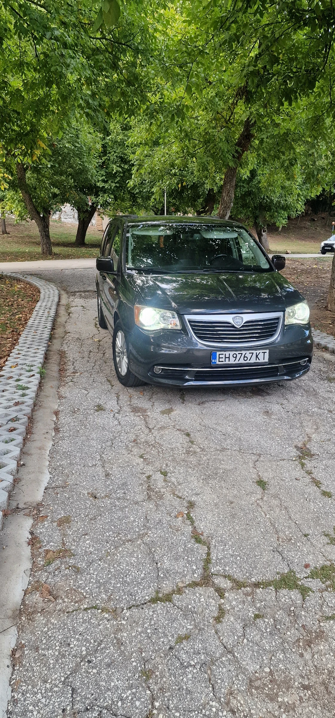 Lancia Voyager  - изображение 3