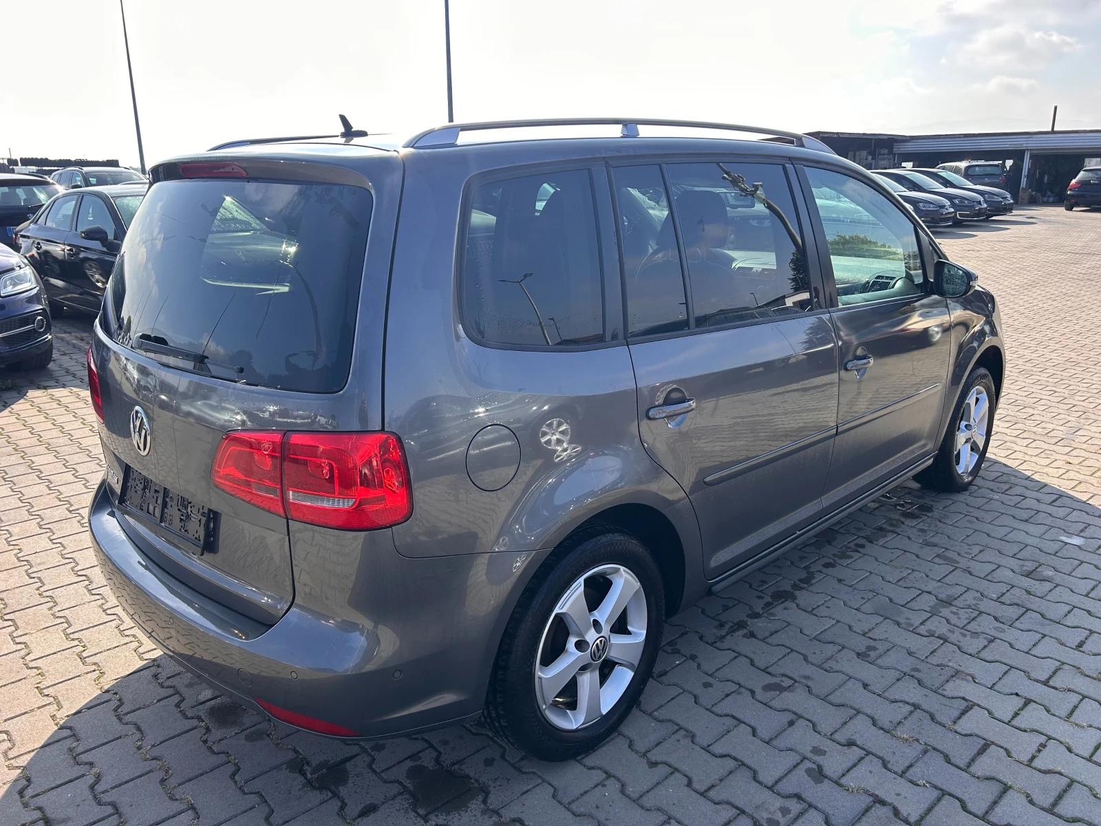 VW Touran 1.2TSI EURO 5 - изображение 6