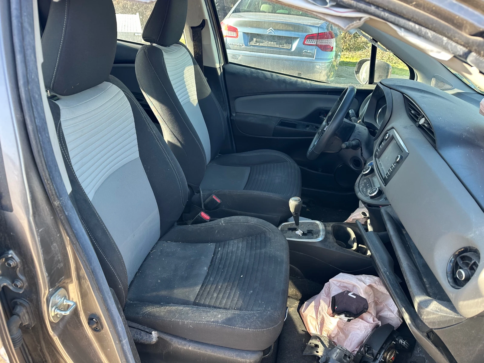 Toyota Yaris 1.5i Hybrid На части - изображение 9