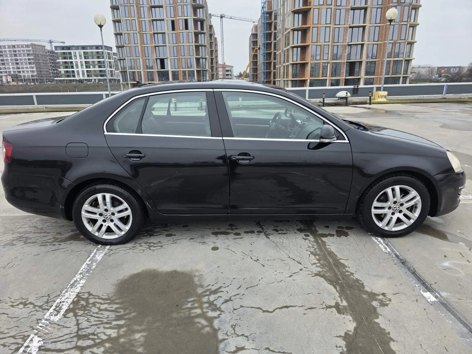 VW Jetta 2.0 TDI DSG - изображение 3