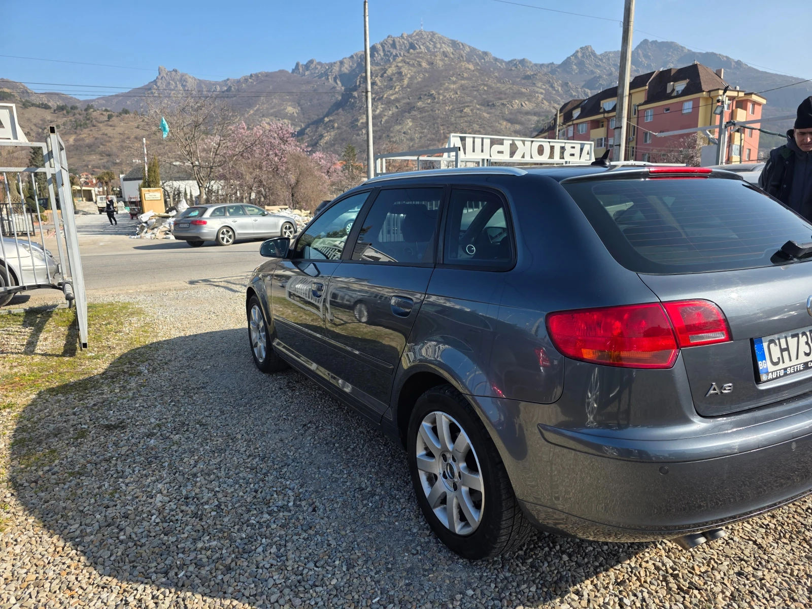 Audi A3 2.0 TDI НАПЪЛНО ОБСЛУЖЕН , снимка 8 - Автомобили и джипове - 53866176