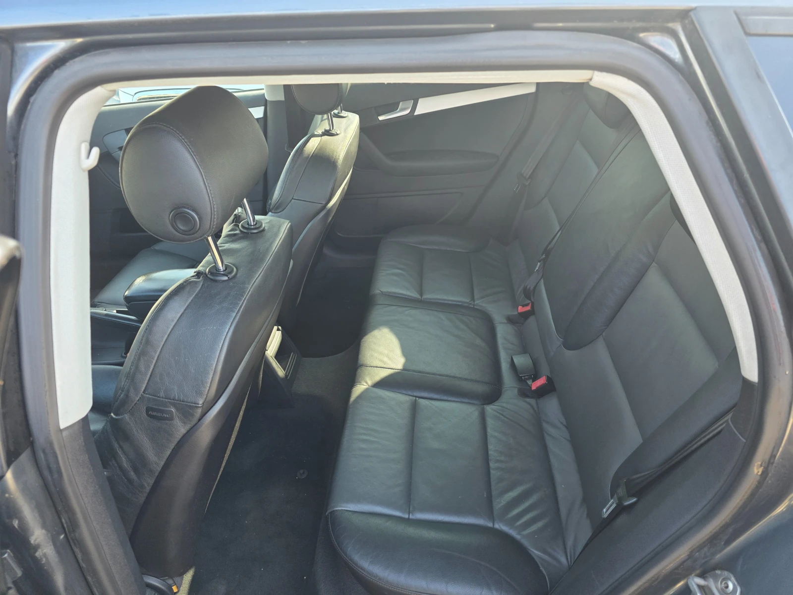 Audi A3 2.0 TDI НАПЪЛНО ОБСЛУЖЕН , снимка 9 - Автомобили и джипове - 53866176