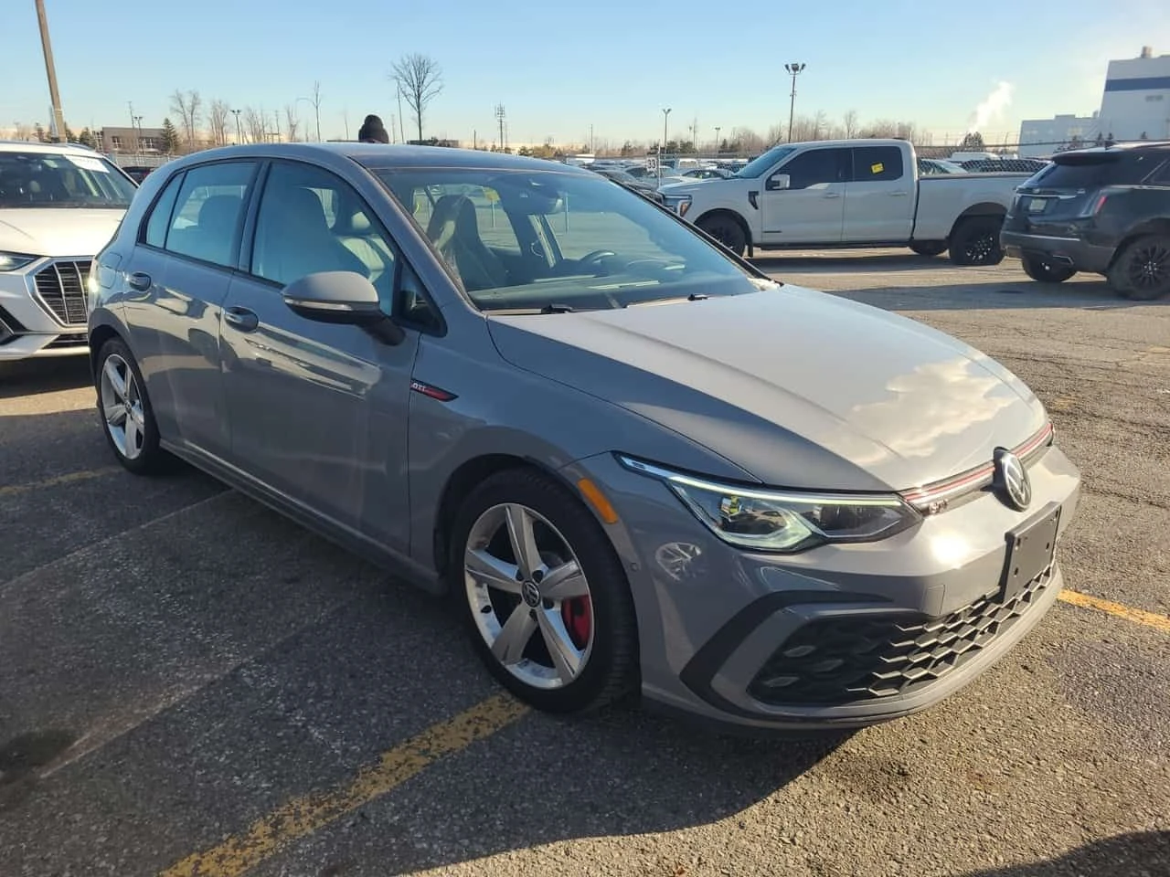 VW Golf GTI PERFORMANCE| PANORAMA| KEYLESS GO| CARFAX| , снимка 2 - Автомобили и джипове - 53950231