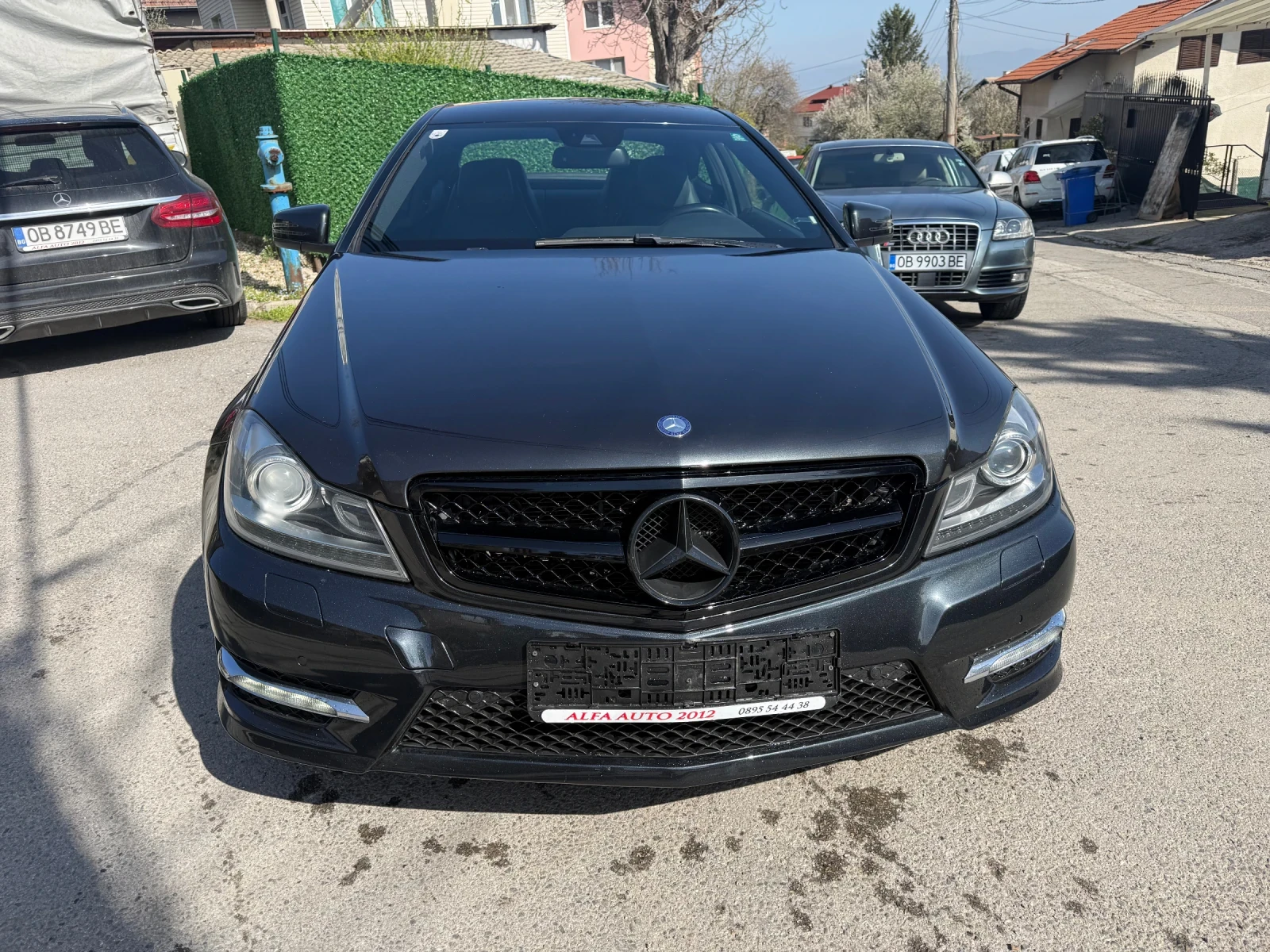Mercedes-Benz C 250 AMG, Сменени ВЕРИГИ, Купе, отличен, снимка 4 - Автомобили и джипове - 54225416