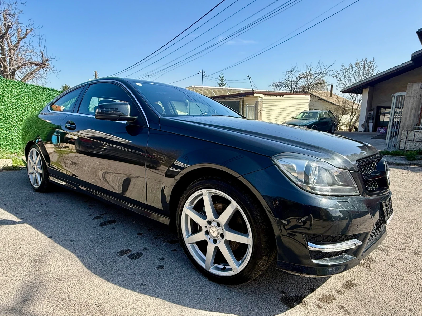 Mercedes-Benz C 250 AMG, Сменени ВЕРИГИ, Купе, отличен, снимка 12 - Автомобили и джипове - 54225416