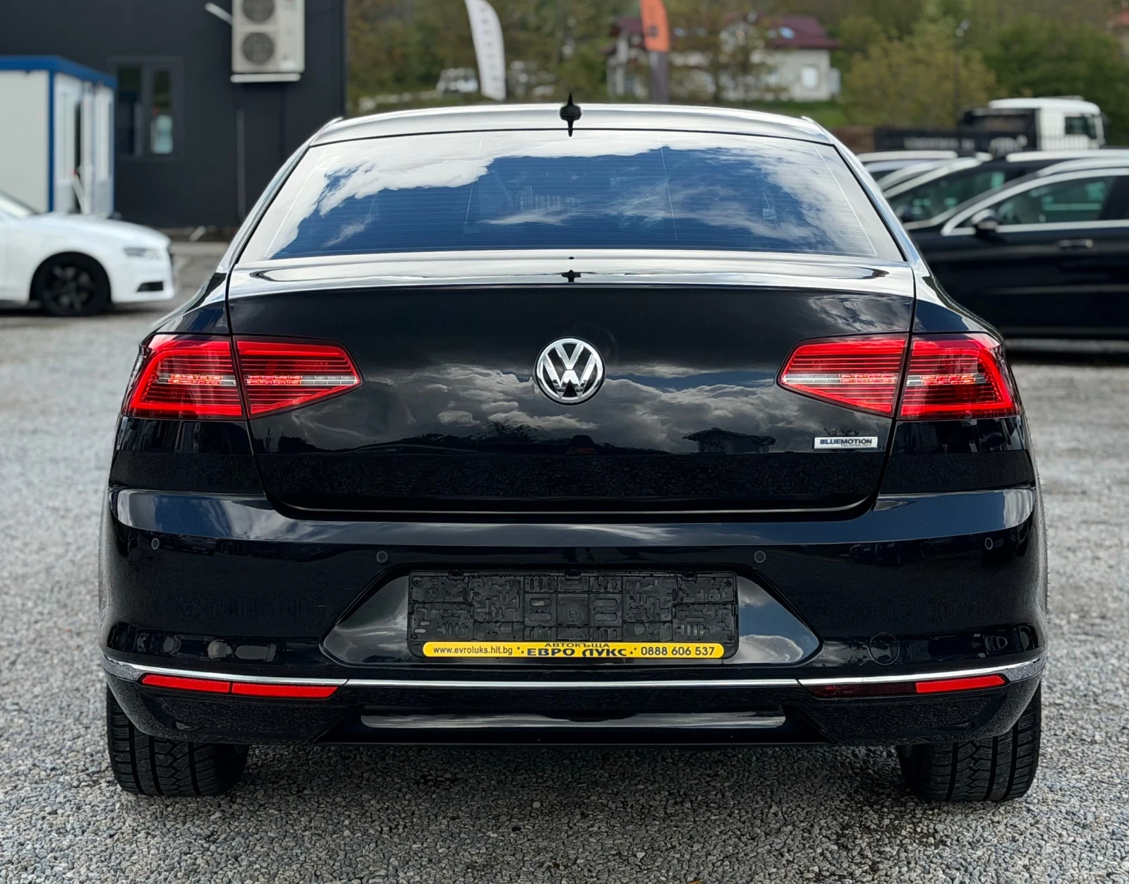 VW Passat 2.0TDI 150кс DIGITAL 360-камери АЛКАНТАРА ПОДГРЕВ , снимка 5 - Автомобили и джипове - 54390126