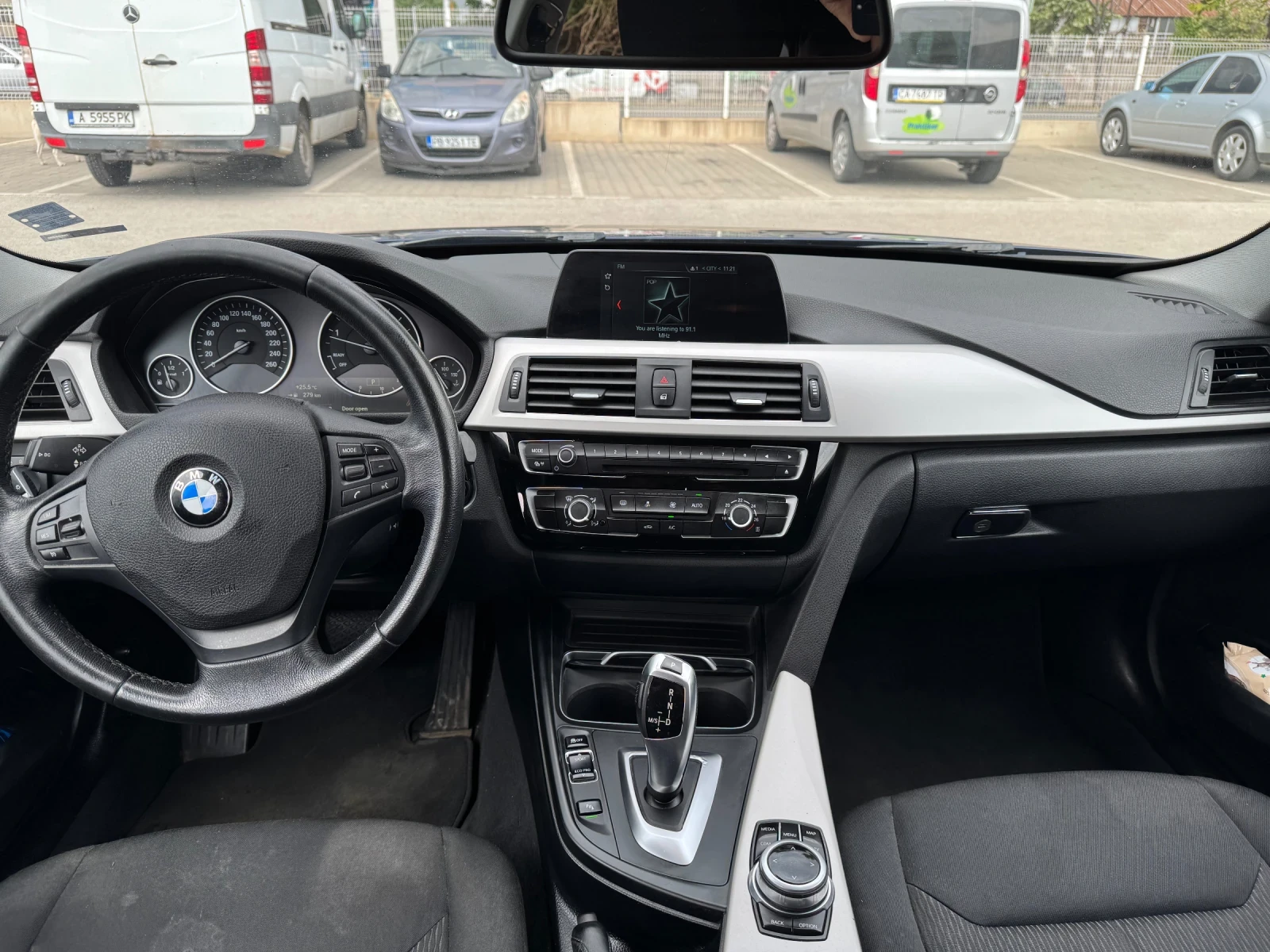 BMW 320 2.0 XDRIVE 190кс., снимка 11 - Автомобили и джипове - 54778498